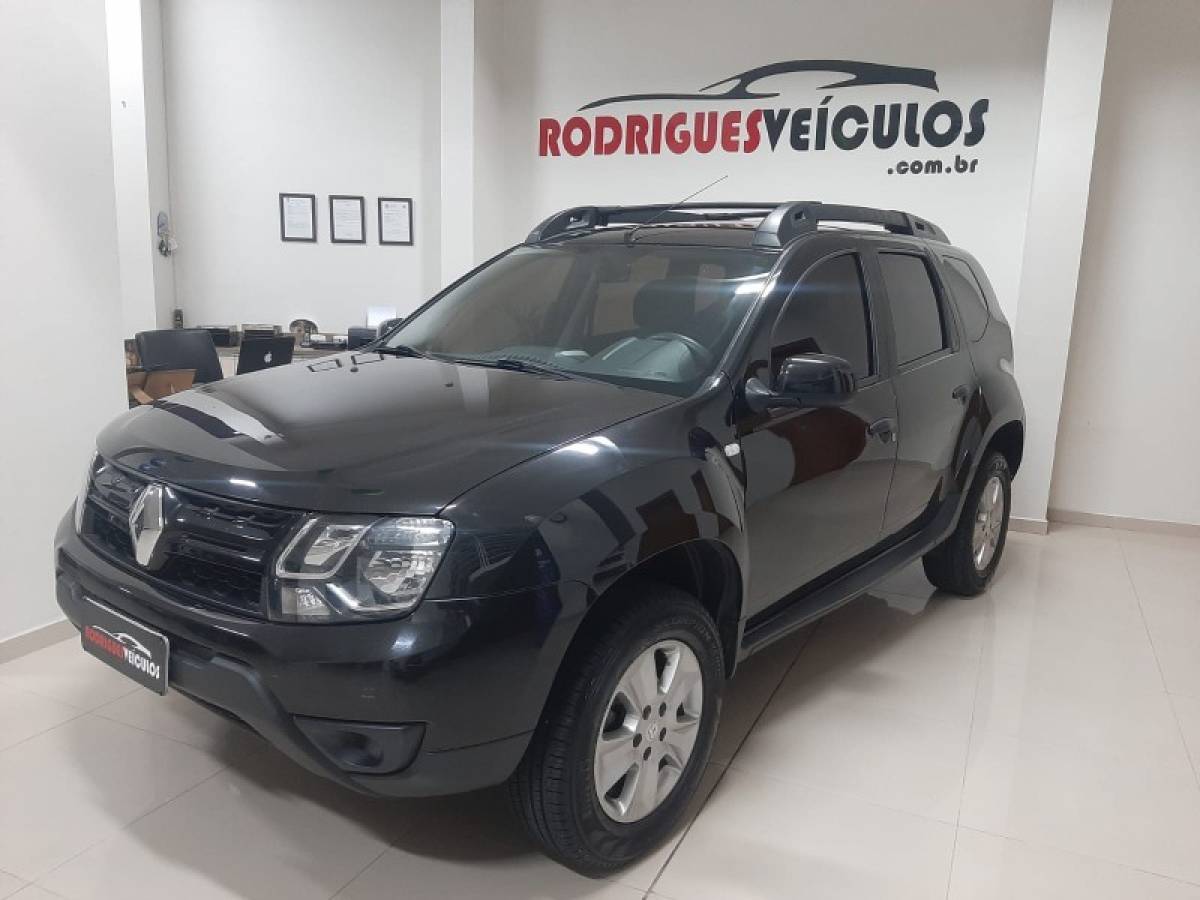 RENAULT - DUSTER - 2015/2016 - Preta - R$ 59.900,00