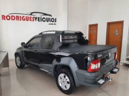 FIAT - STRADA - 2011/2012 - Preta - R$ 53.800,00