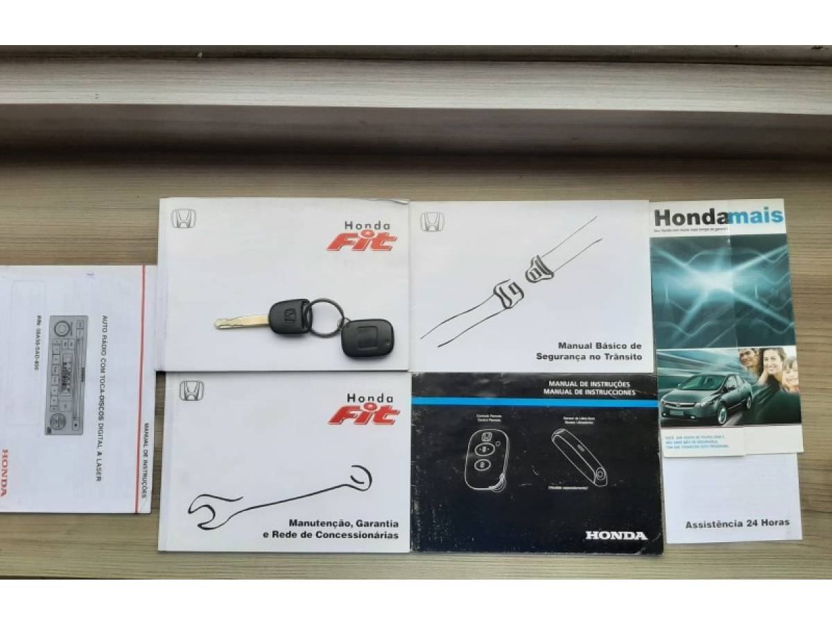 HONDA - FIT - 2007/2008 - Preta - R$ 32.900,00