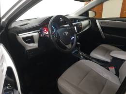 TOYOTA - COROLLA - 2016/2017 - Prata - R$ 92.900,00