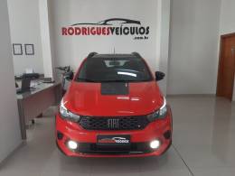 FIAT - ARGO - 2021/2022 - Vermelha - R$ 76.900,00