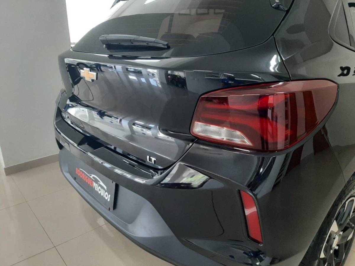 CHEVROLET - ONIX - 2020/2020 - Preta - R$ 63.900,00