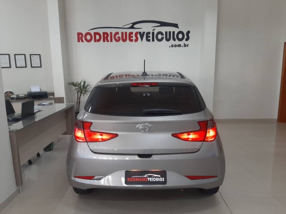 HYUNDAI - HB20 - 2020/2020 - Prata - R$ 59.900,00