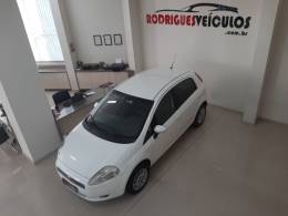 FIAT - PUNTO - 2008/2009 - Branca - R$ 32.900,00