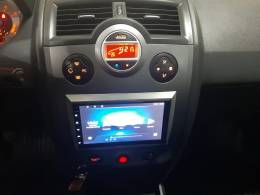 RENAULT - MÉGANE - 2011/2012 - Prata - R$ 34.900,00