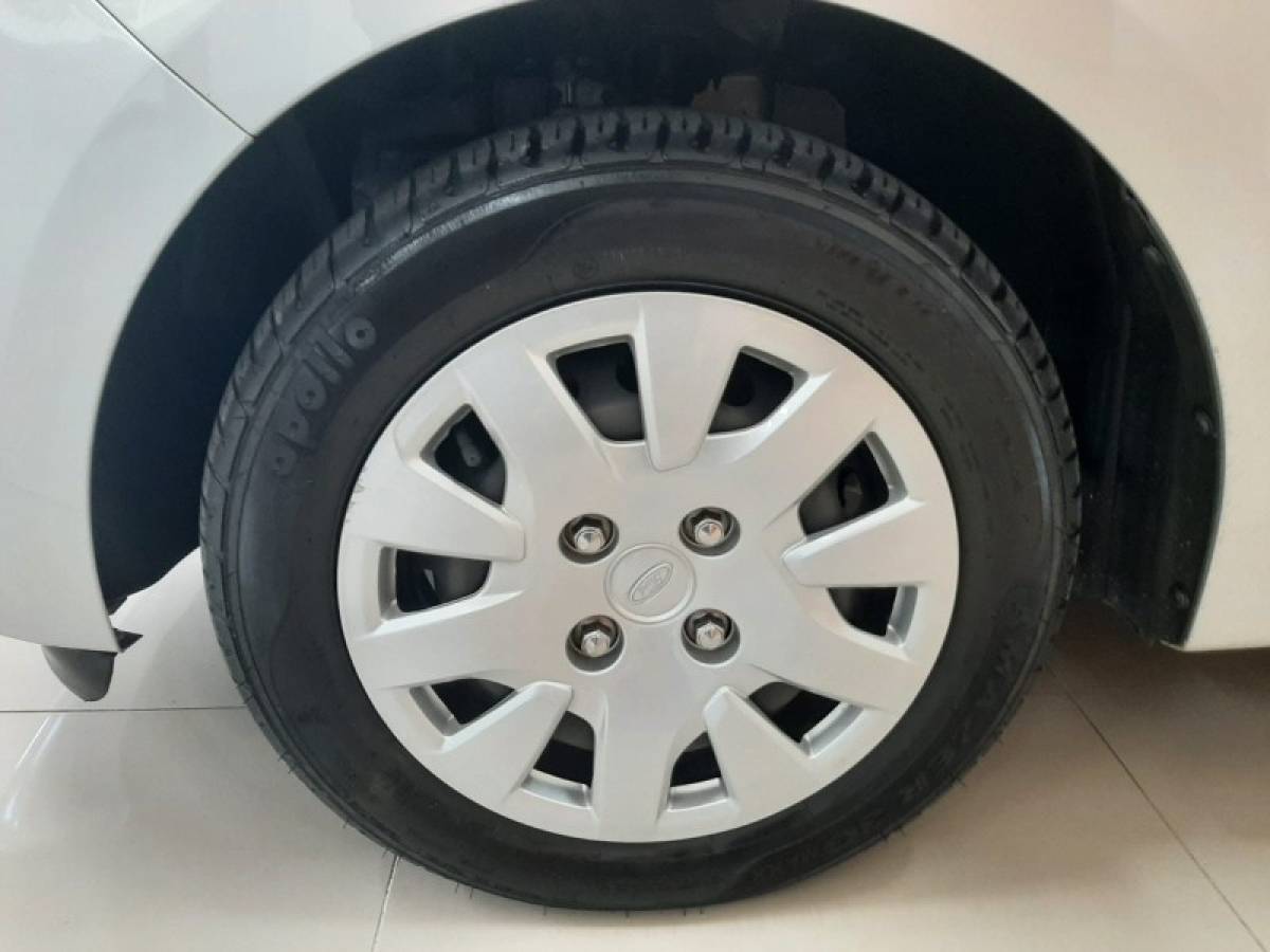 FORD - KA + - 2020/2021 - Prata - R$ 49.990,00
