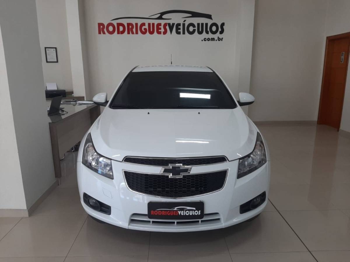 CHEVROLET - CRUZE - 2012/2012 - Branca - R$ 58.900,00