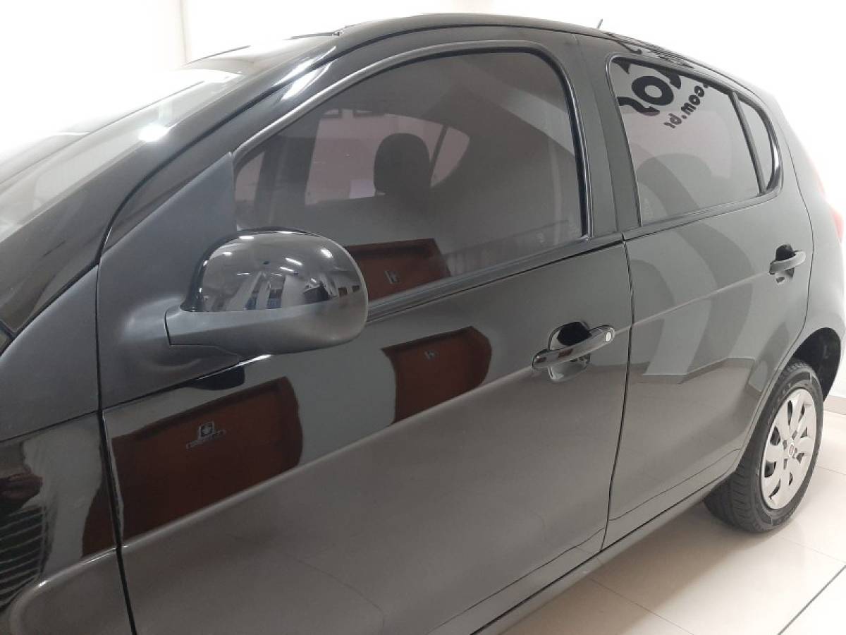 FIAT - PALIO - 2012/2013 - Preta - R$ 36.900,00