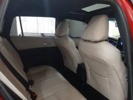 TOYOTA - COROLLA - 2023/2024 - Vermelha - R$ 169.900,00