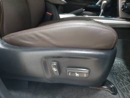 TOYOTA - HILUX SW4 - 2018/2018 - Prata - R$ 229.900,00