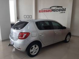 RENAULT - SANDERO - 2014/2015 - Prata - R$ 44.900,00