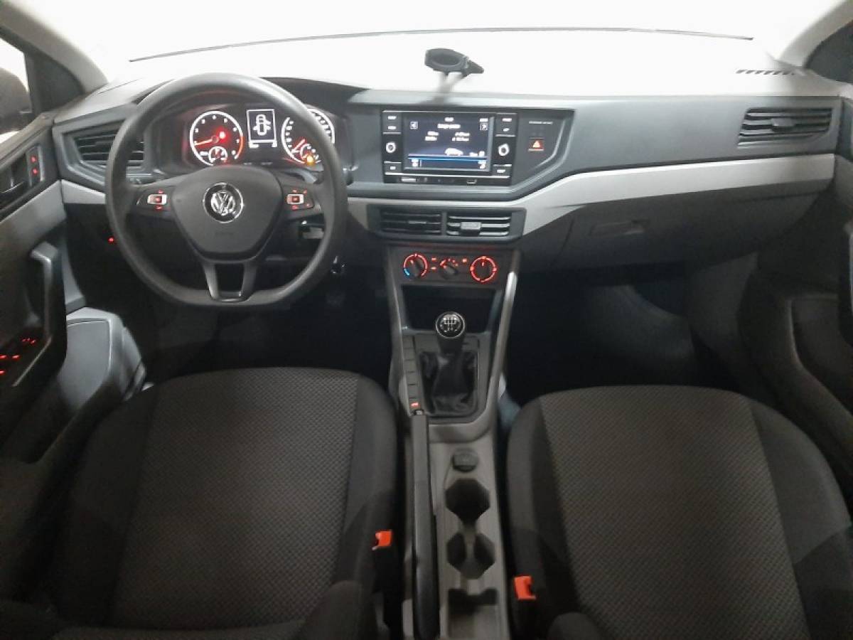 VOLKSWAGEN - POLO - 2018/2019 - Prata - R$ 67.900,00