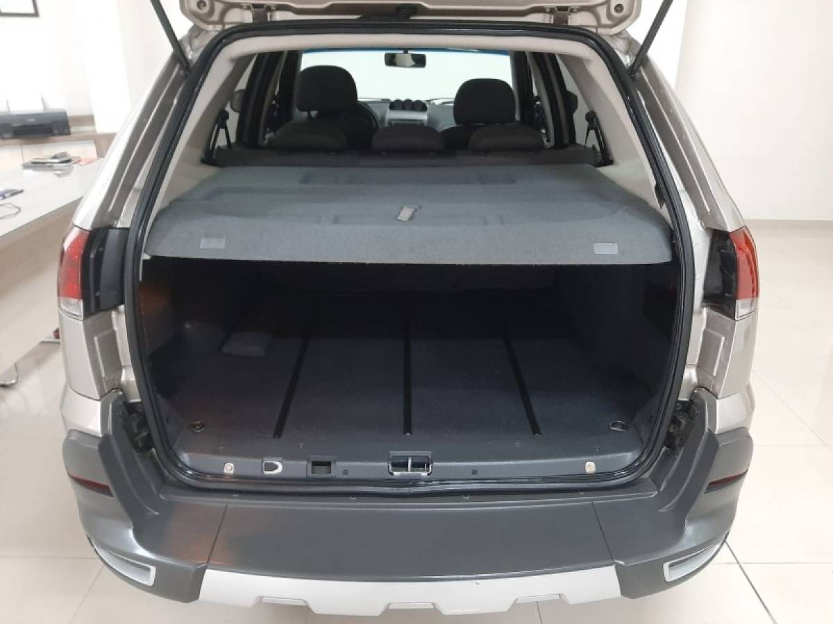 FIAT - PALIO - 2010/2011 - Bege - R$ 39.900,00