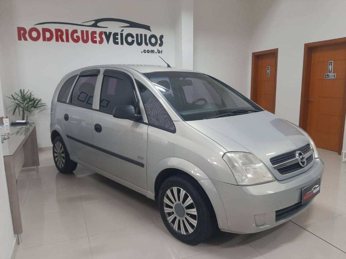 CHEVROLET - MERIVA - 2005/2005 - Bege - R$ 24.900,00