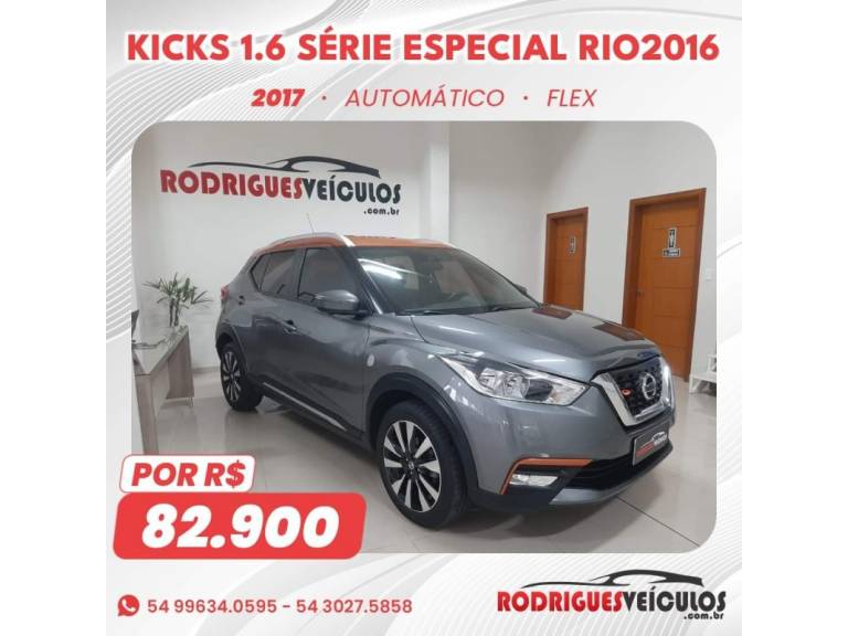 NISSAN - KICKS - 2016/2017 - Cinza - R$ 84.900,00