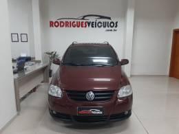 VOLKSWAGEN - SPACEFOX - 2007/2008 - Vermelha - R$ 31.900,00