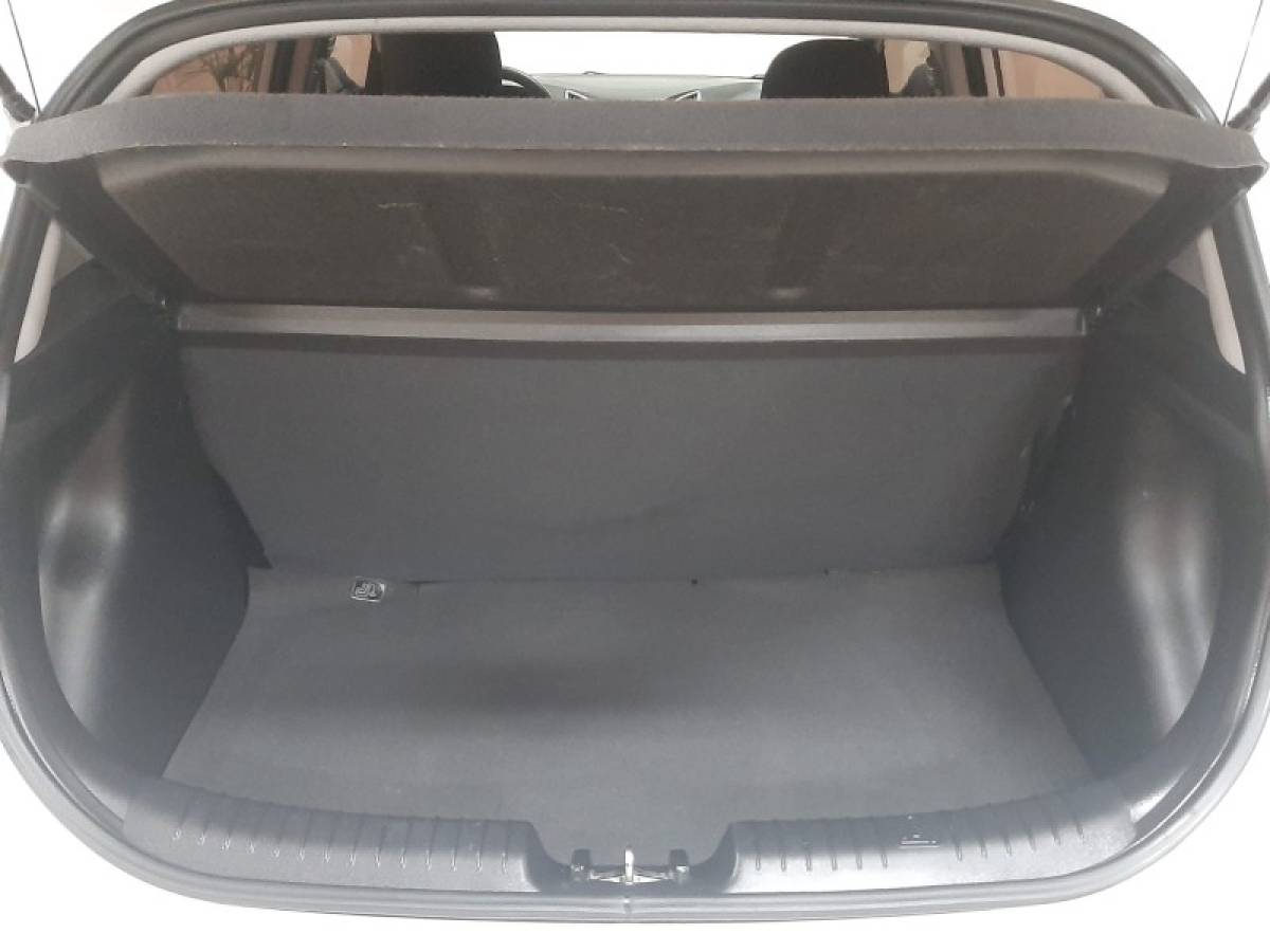 HYUNDAI - HB20 - 2018/2019 - Branca - R$ 55.900,00