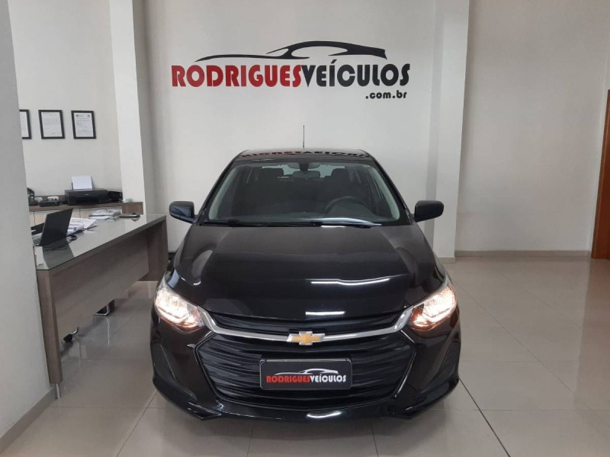 CHEVROLET - ONIX - 2021/2022 - Preta - R$ 65.900,00