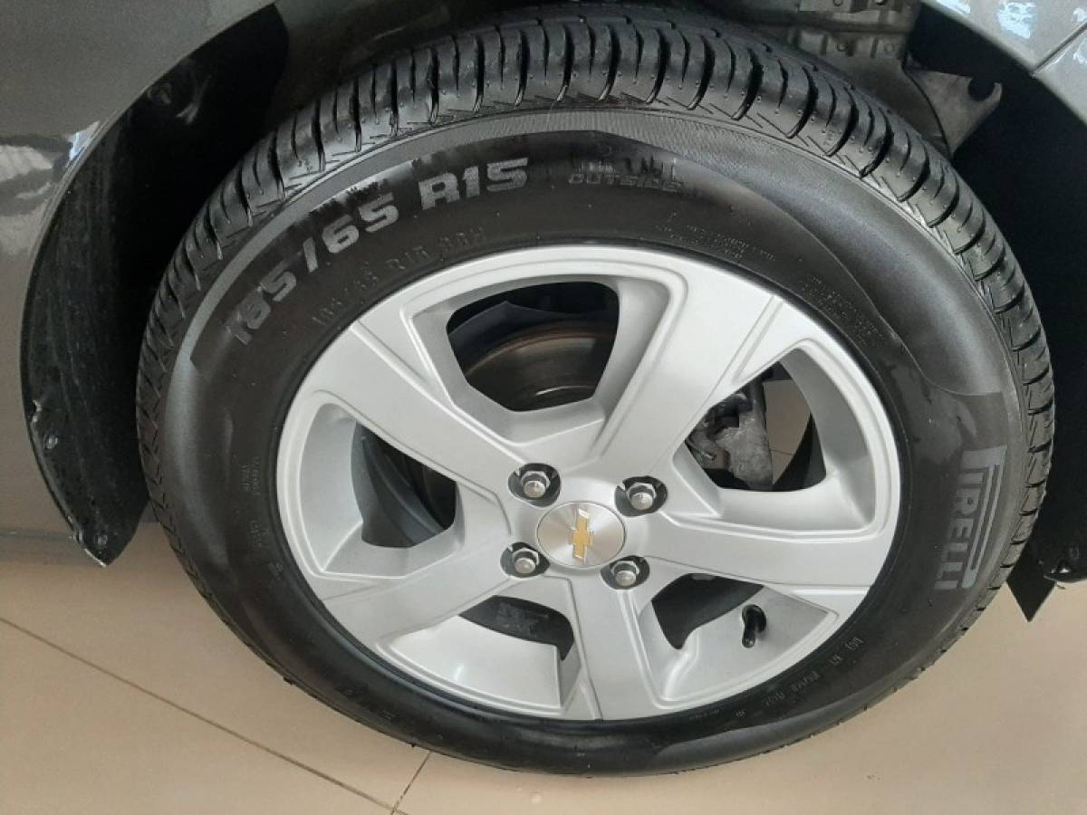 CHEVROLET - ONIX - 2018/2019 - Cinza - R$ 65.900,00