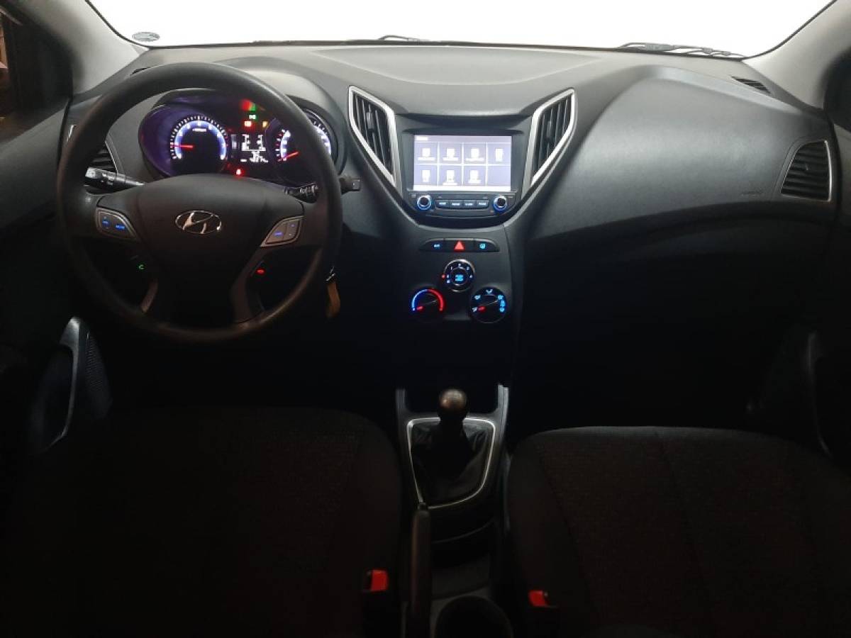 HYUNDAI - HB20 - 2018/2019 - Branca - R$ 55.900,00