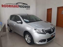 RENAULT - SANDERO - 2014/2015 - Prata - R$ 44.900,00