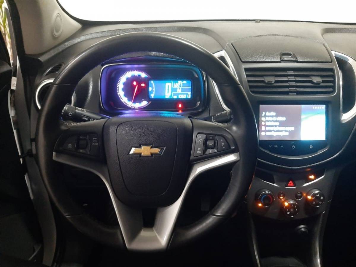 CHEVROLET - TRACKER - 2014/2014 - Branca - R$ 68.900,00